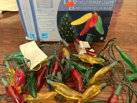 Everstar 764878620745 25 Large 3 Inch Led Chili Pepper String Lights Multi Color