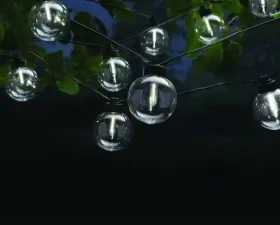 12300-1 Hampton Bay 10-bulbs 11 Ft. Outdoor/indoor Plug-in Led String Light
