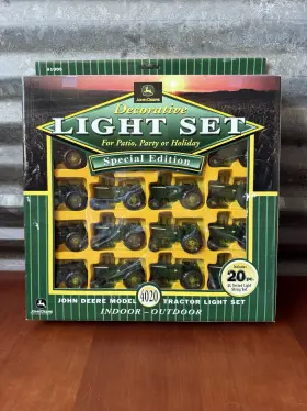 John Deere 694547010051 Model 420 Tractor 20 Pc Light Set Special Edition Indoor/outdoor New
