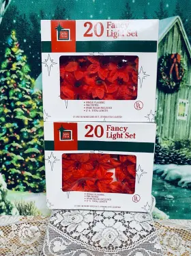 Santa Trim 021995407452 Vtg. 2 Boxes Poinsettia String Light Sets Fancy 20 Lights 17 Ft. Each - New