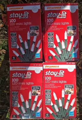 1900389 Sylvania 4 Boxs Stay-lit Platinum 100 Led Mini Lights Pure White Green Wire