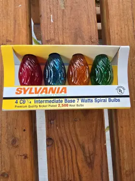 S29124 Sylvania Vintage Replacement Spiral Bulbs C9 1/4 Intermediate Base 7 Watts