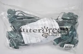 15-106 Wintergreen Lighting C9 E17 Base Light Stringer 7 Amp Spt 1 Green Wire