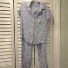 Splendid Capri Pajama Set Light Blue Pink Floral Size Large Pre-owned. Price: $21.00.
